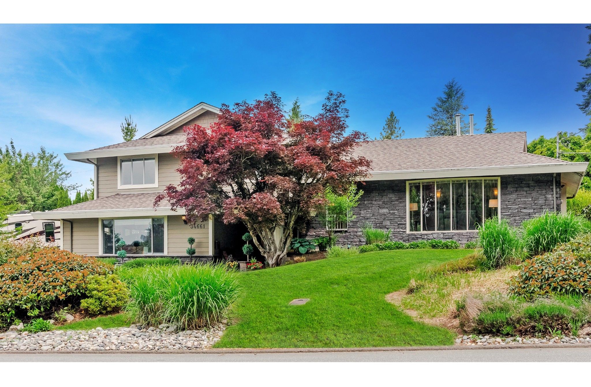 Just sold! Another happy client at 34661 WALKER CRES in Abbotsford